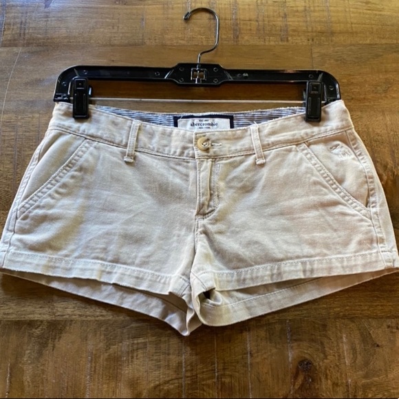 Abercrombie & Fitch Pants - 🌟ABERCROMBIE - Tan/Khaki Low Waisted Shorts - 14